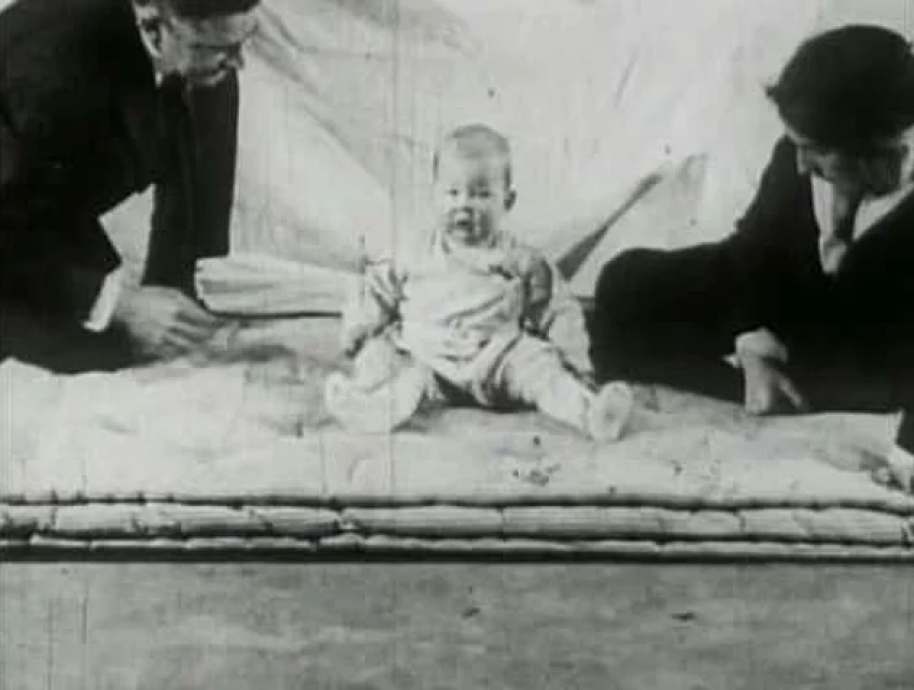 Little Albert experiment (1920)/ John B. Watson/ Public domain